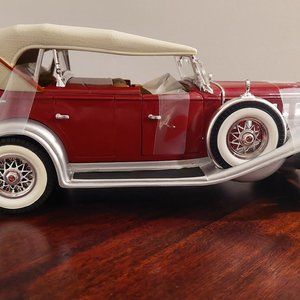 1/18 scale Cadillac Phaelon